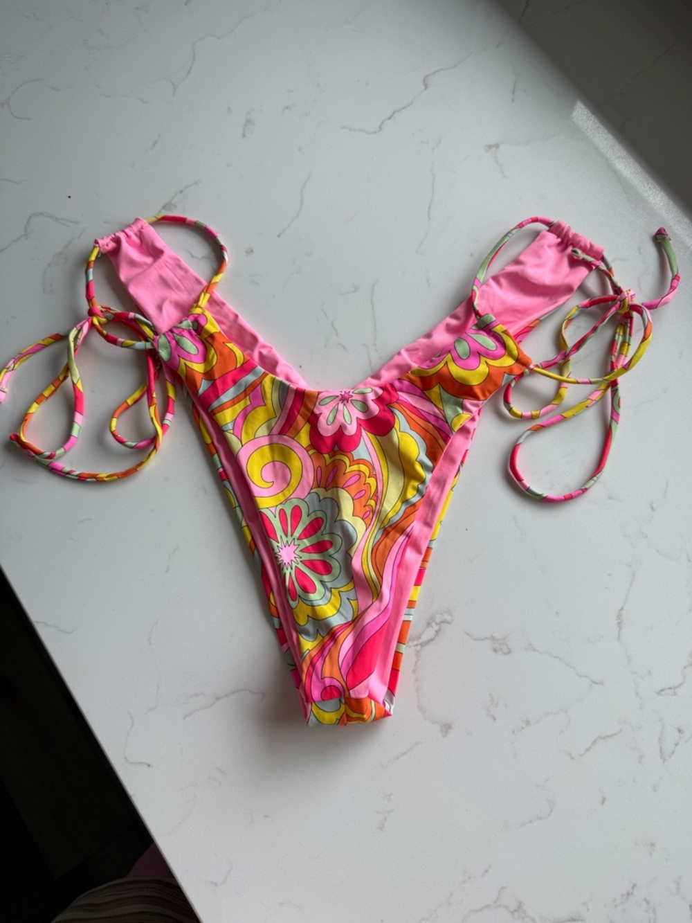 Frankie's Bikinis x Hailee Steinfeld Size Medium Bottoms